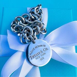 Tiffany and Co Return to Tiffany Round Tag Bracelet